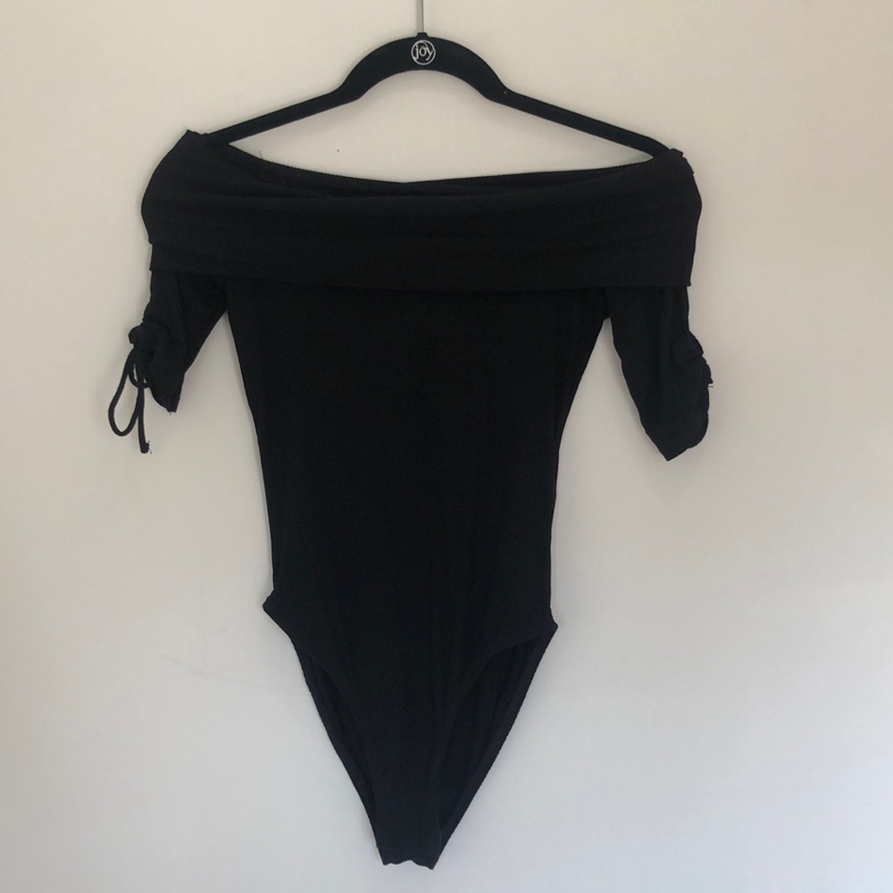 Top-shop black ribbed knit bodysuit